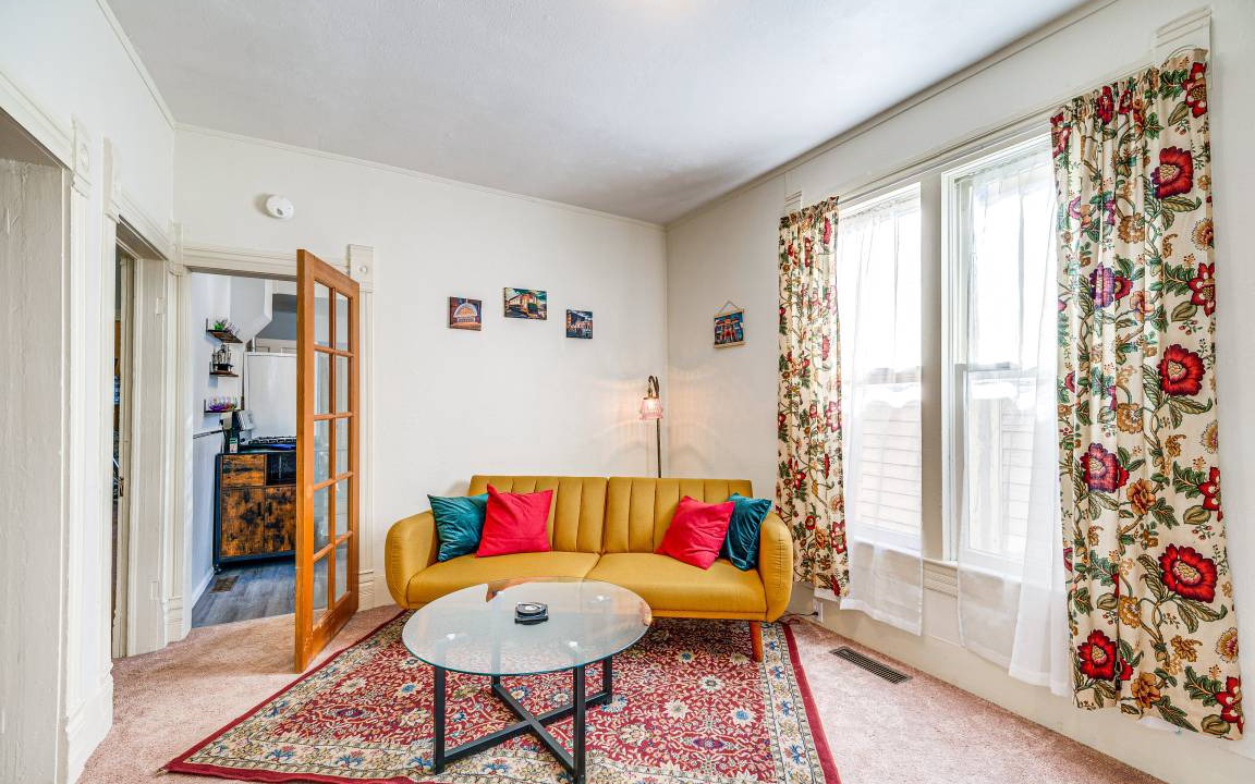 Photo of Livingroom in Victor