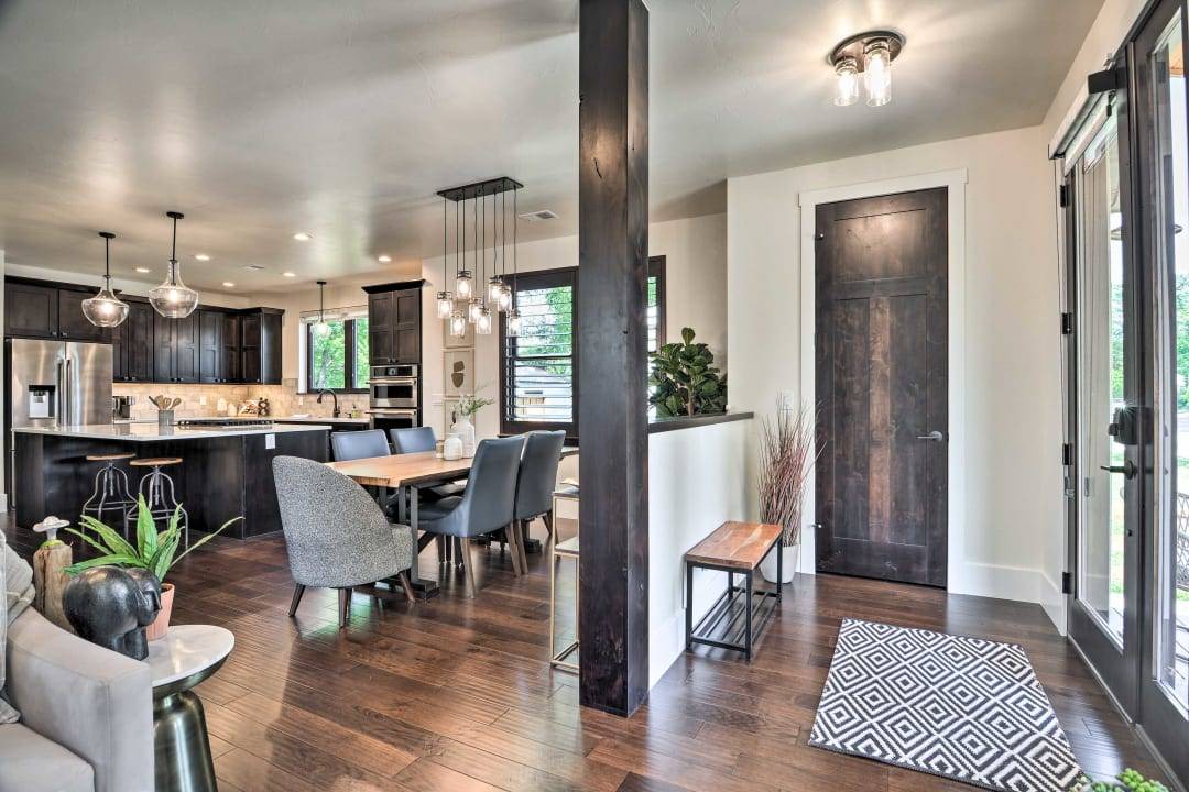 Photo of Livingroom in Martinez Park