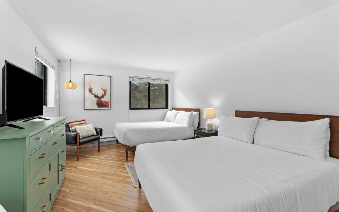 Photo of Bedroom in Lakeside Village