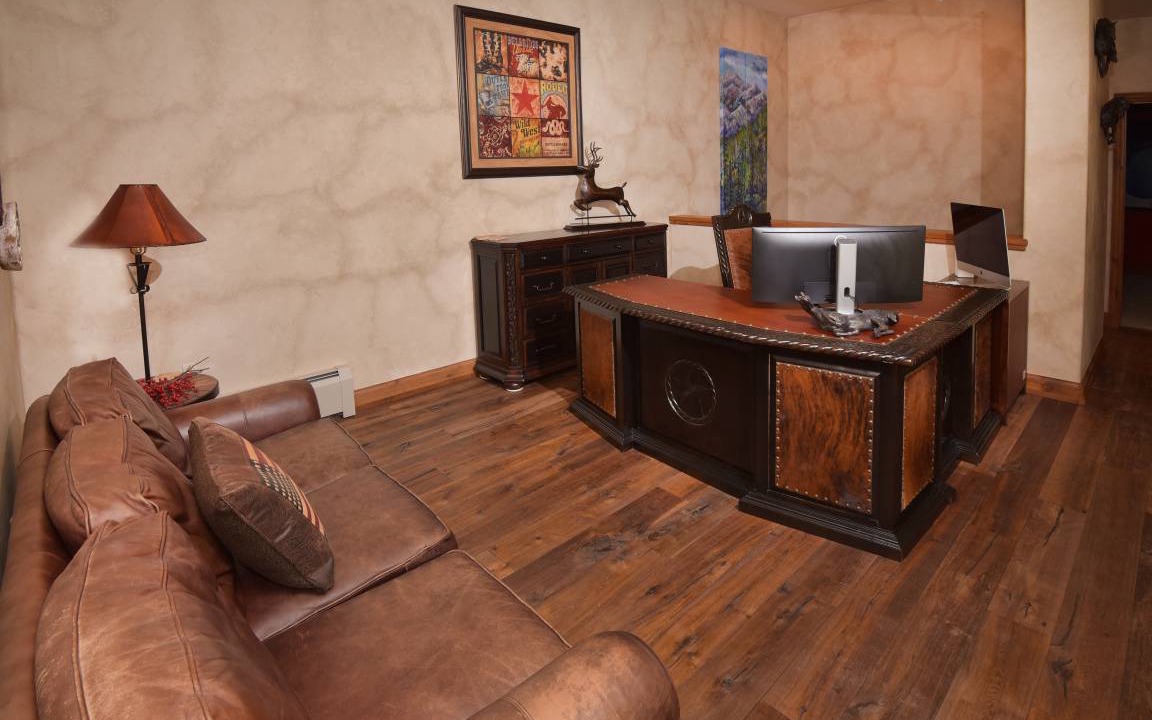 Photo of Livingroom in Beaver Creek