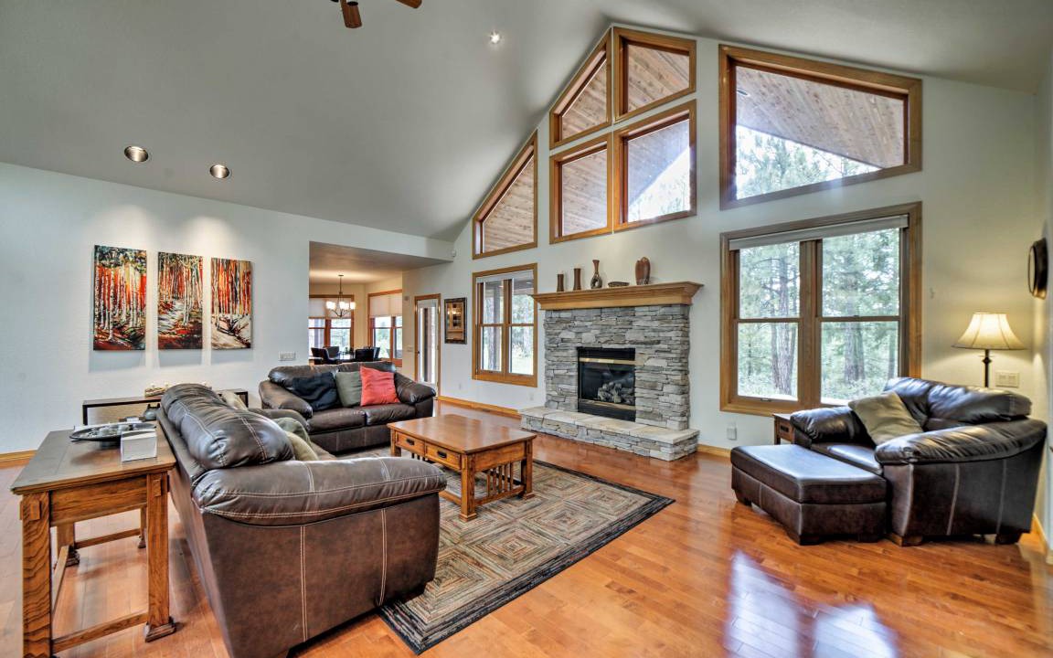 Photo of Livingroom in Twin Creek Village