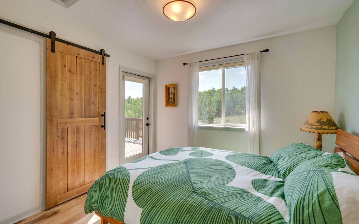 Photo of Bedroom in Warm Springs