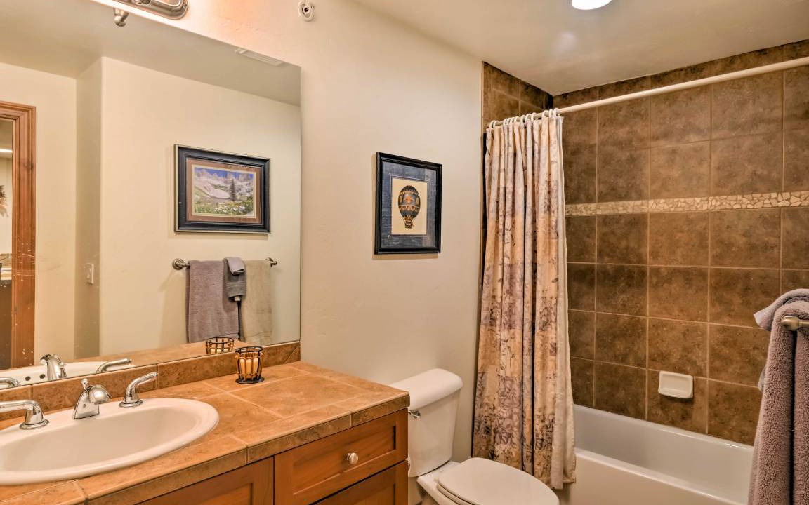 Photo of Bathroom in The Highlands