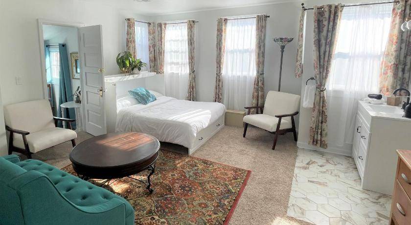 Photo of Bedroom in Cheesman Park