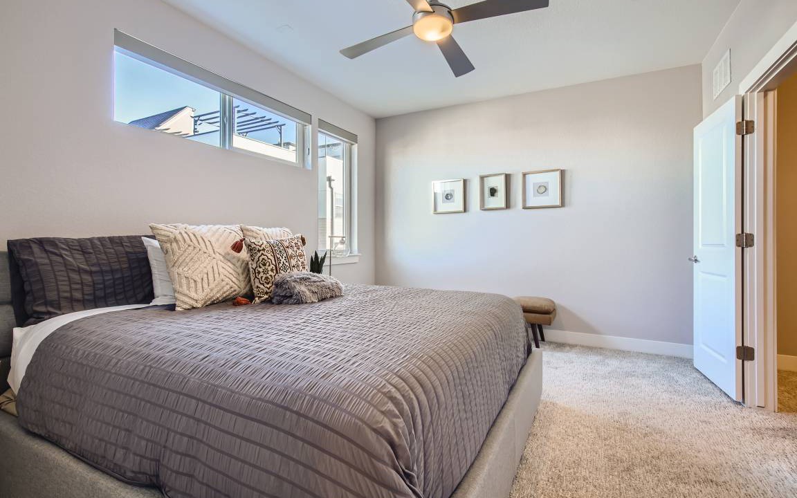 Photo of Bedroom in Jefferson Park