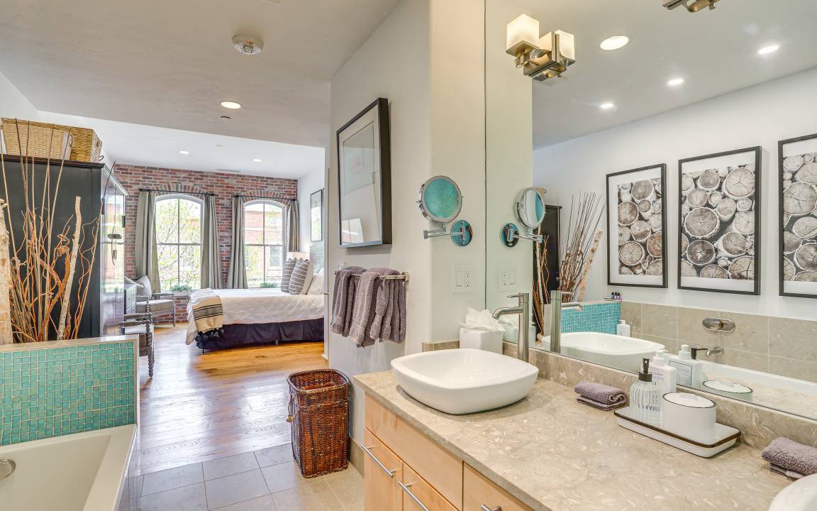 Photo of Bathroom in Eagle