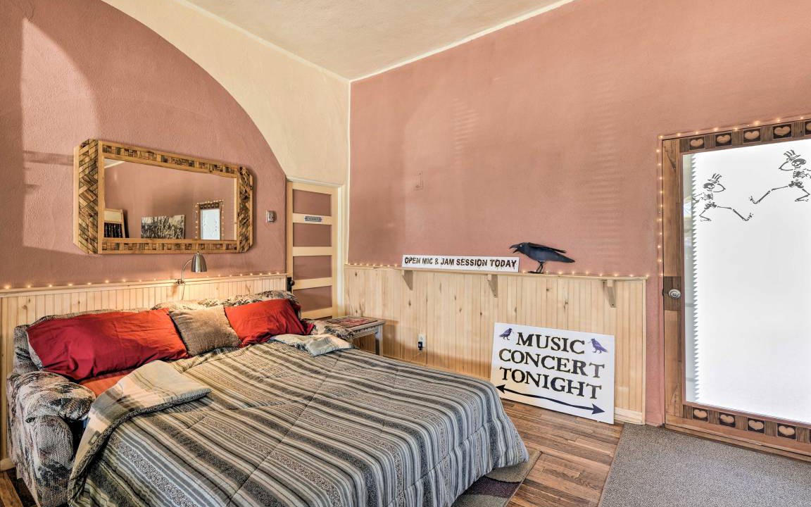 Photo of Bedroom in Del Norte