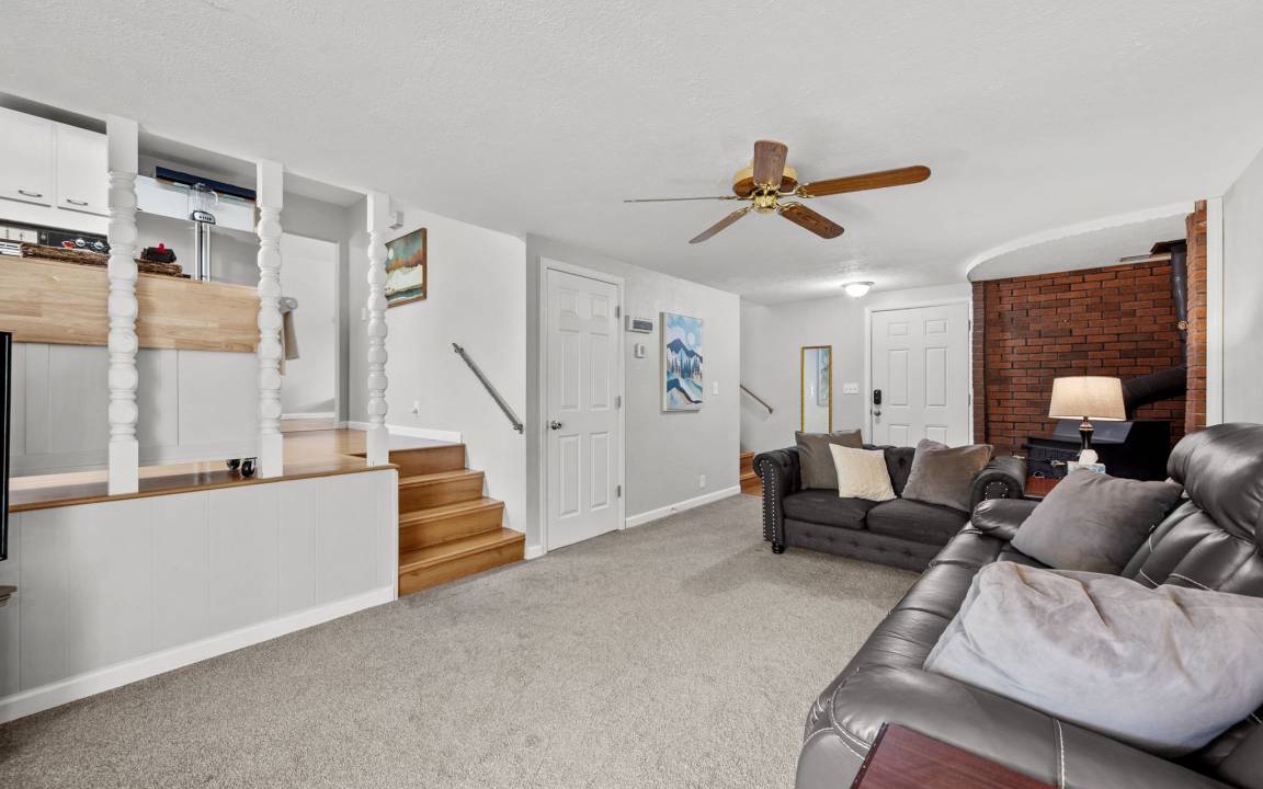 Photo of Livingroom in Arvada Plaza Area
