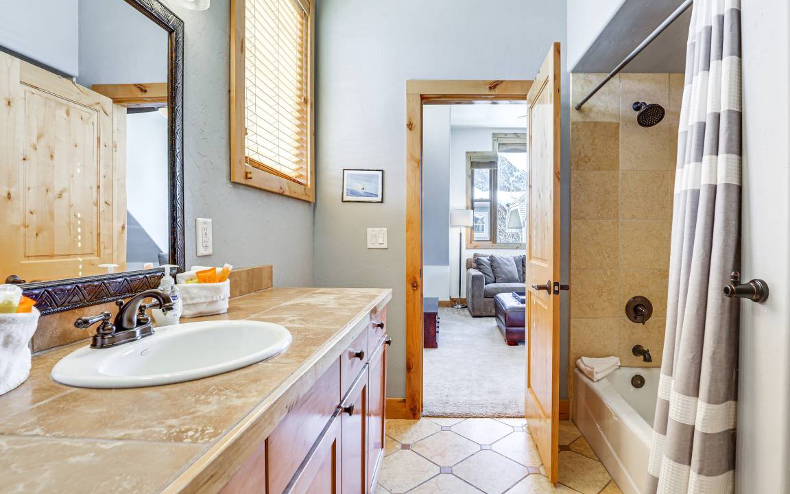 Photo of Bathroom in Frisco