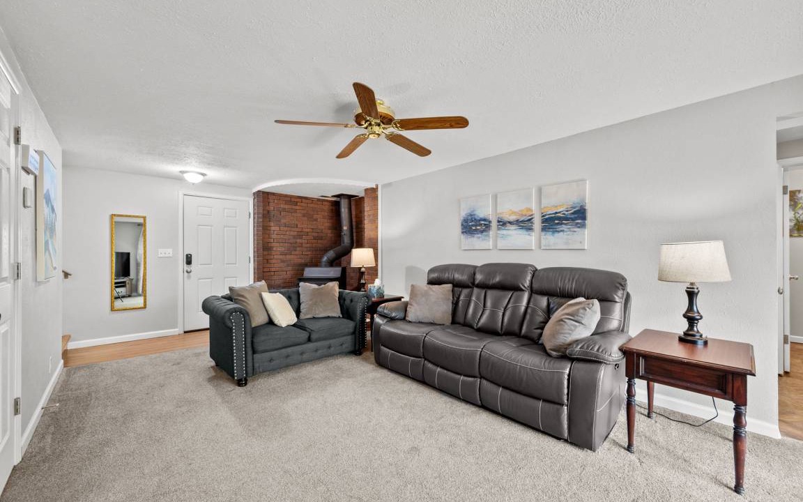Photo of Livingroom in Arvada Plaza Area