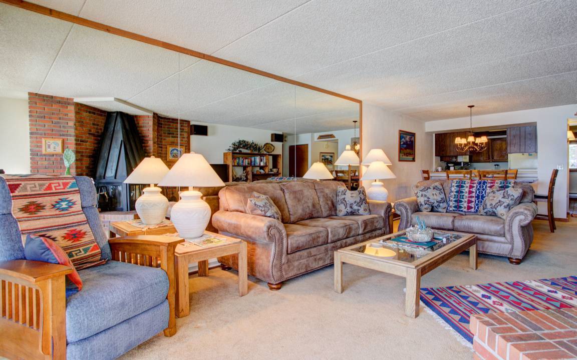 Photo of Livingroom in Dillon