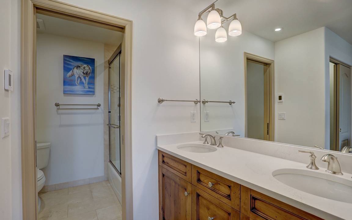 Photo of Bathroom in Edwards