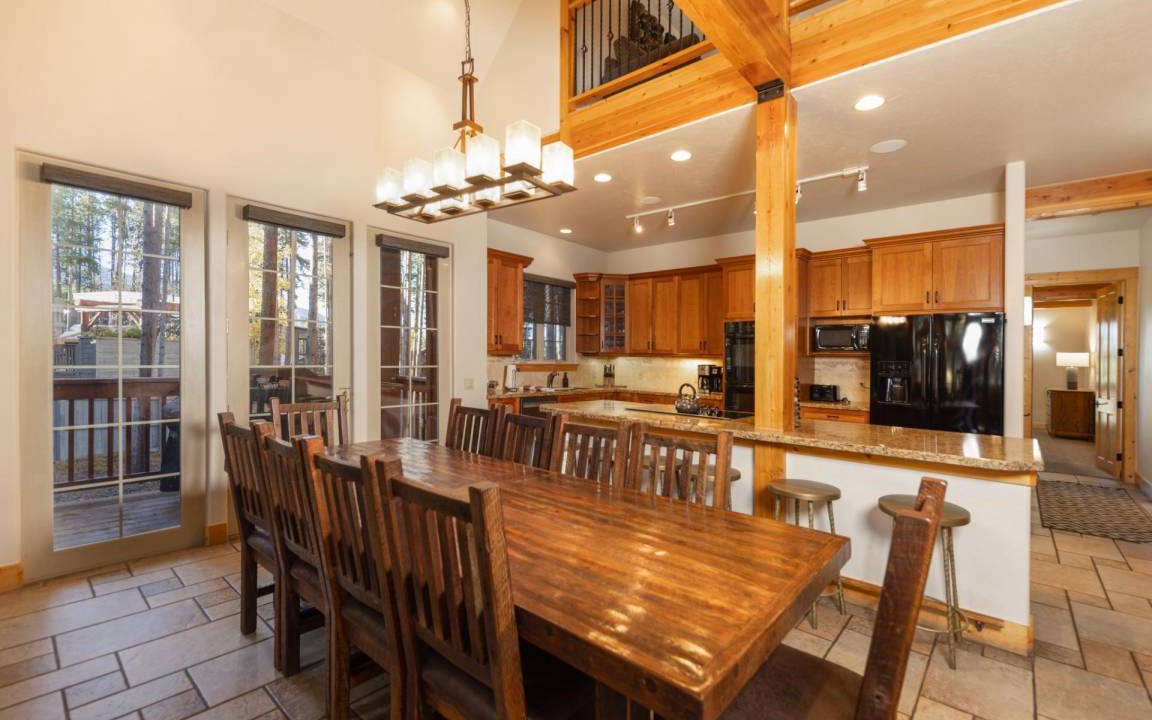 Photo of Kitchen in Peak 8