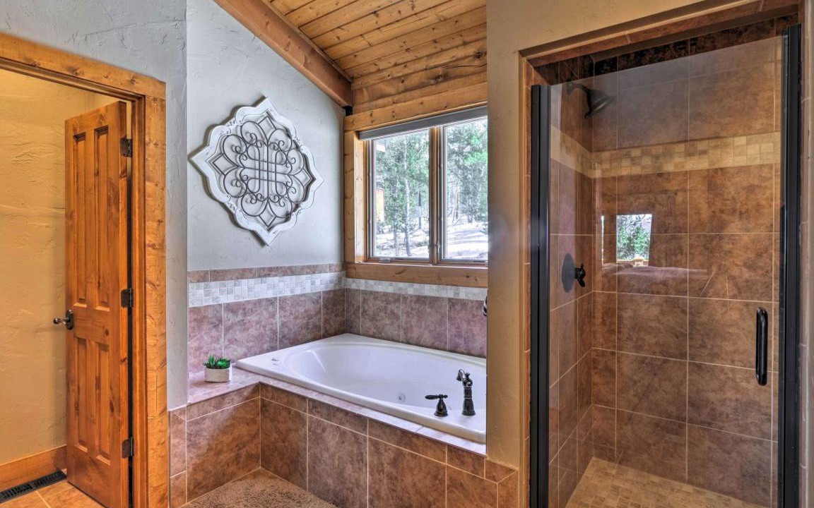 Photo of Bathroom in Michigan Hill