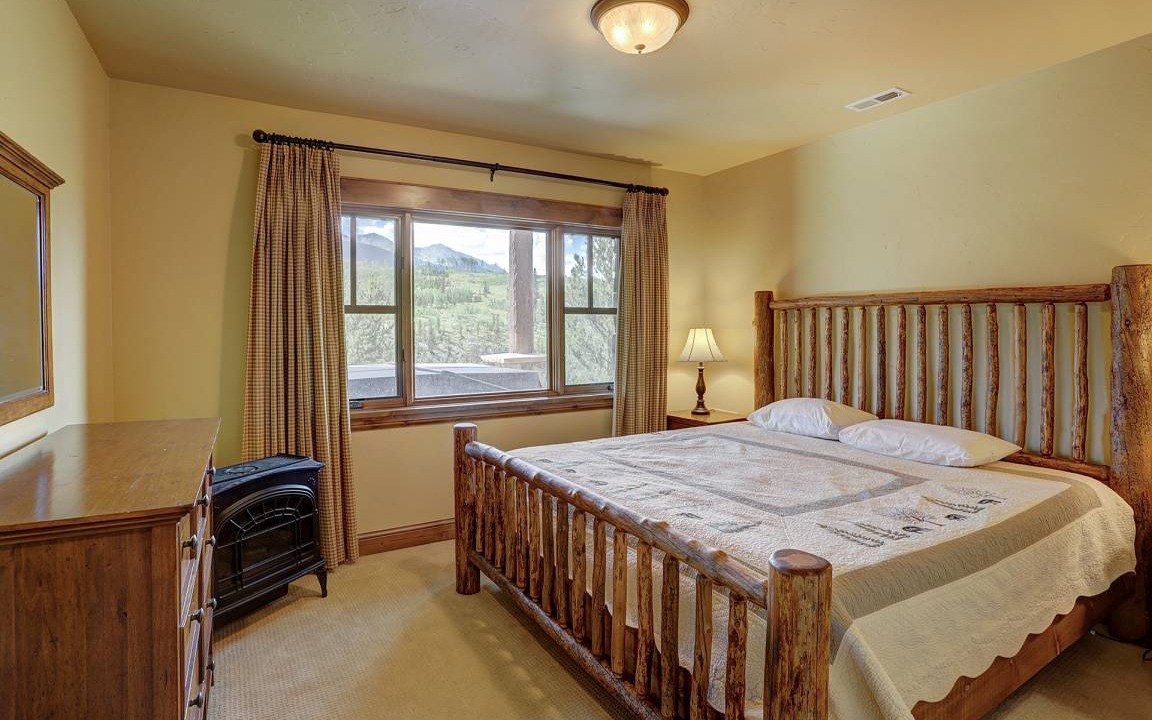 Photo of Bedroom in Breckenridge