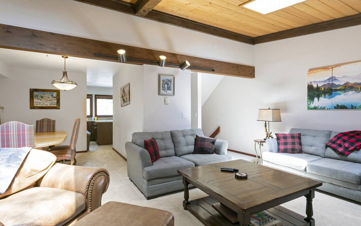 Photo of Livingroom in Intermountain