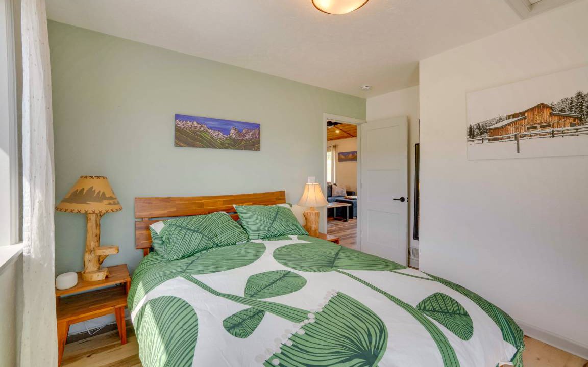 Photo of Bedroom in Warm Springs