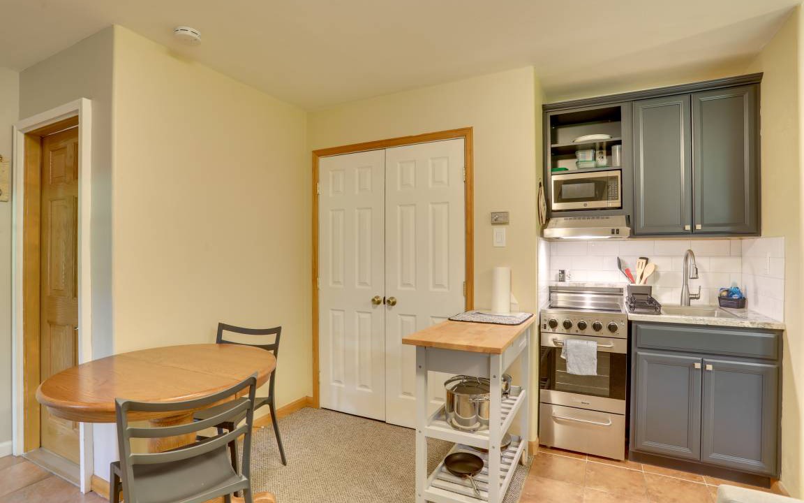 Photo of Kitchen in Edwards