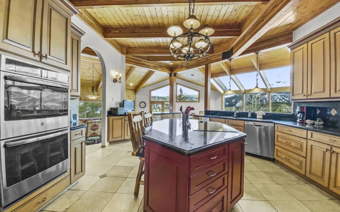 Photo of Kitchen in Warrior's Mark West