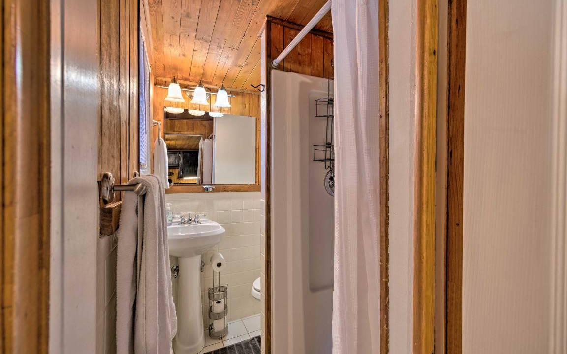 Photo of Bathroom in Green Mountain Falls