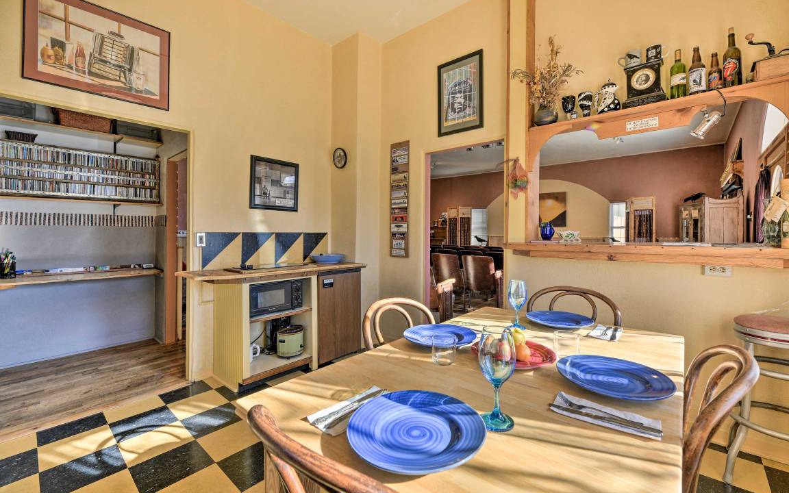 Photo of Livingroom in Del Norte