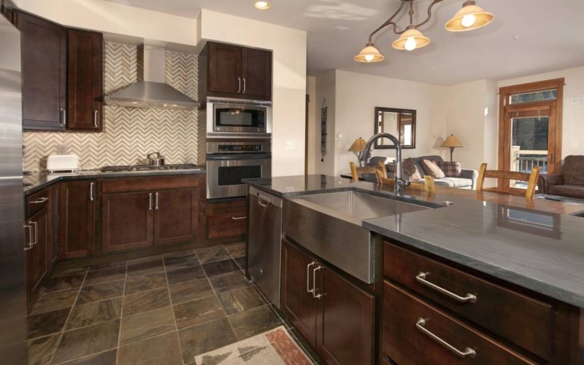 Photo of Kitchen in River Run