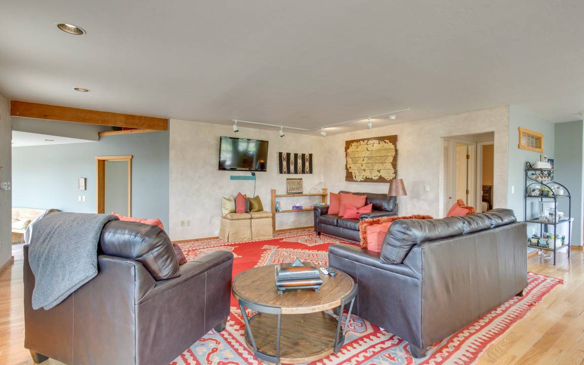 Photo of Livingroom in Vernal