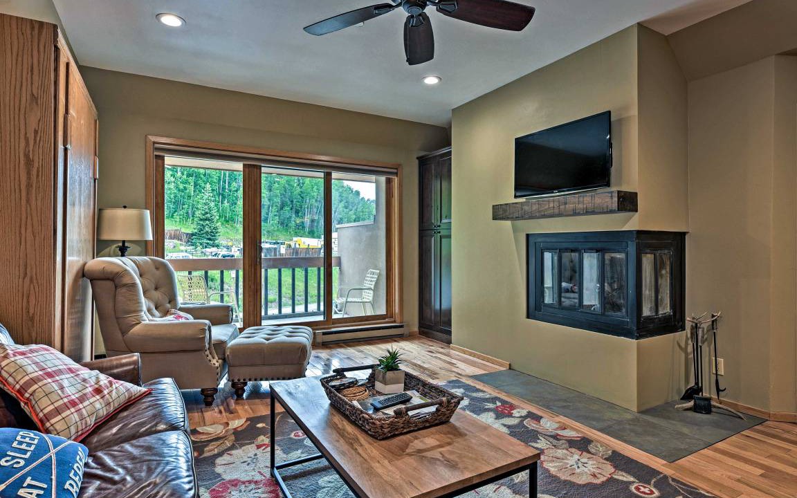 Photo of Livingroom in Purgatory