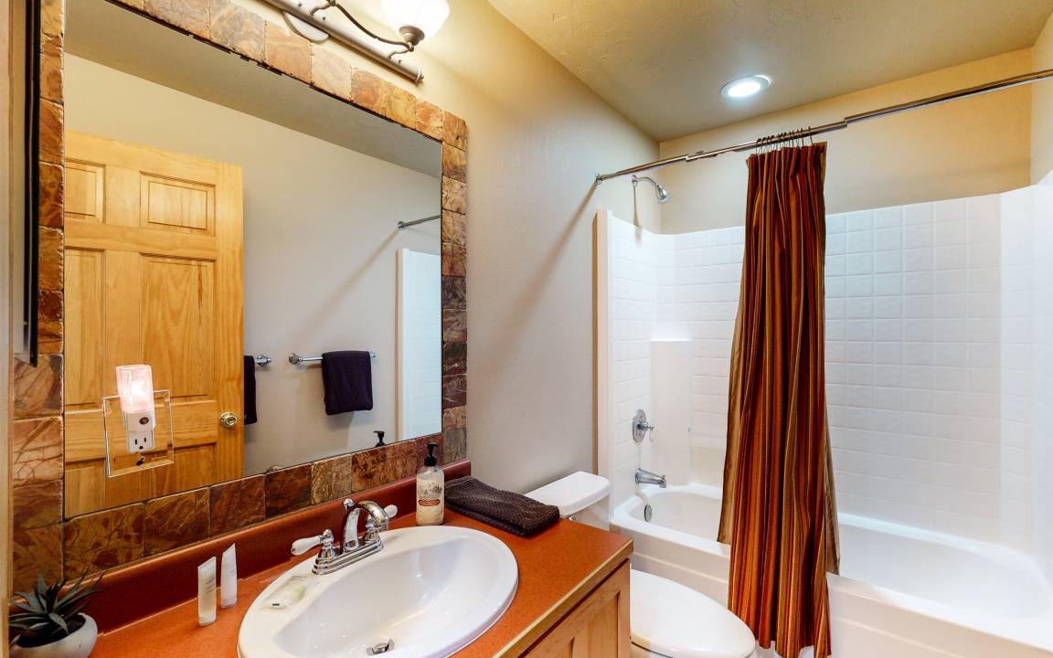 Photo of Bathroom in Twin Creek Village