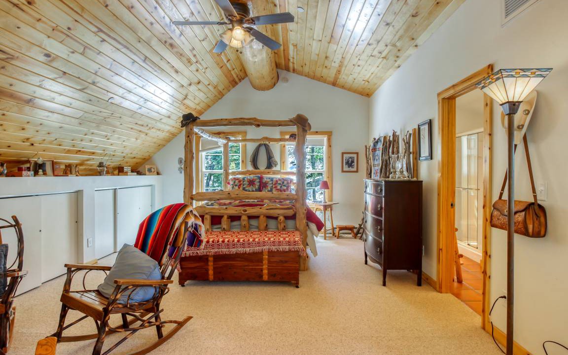 Photo of Bedroom in Columbine Lake