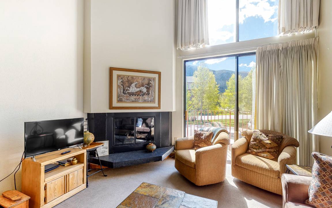Photo of Livingroom in East Village at Copper
