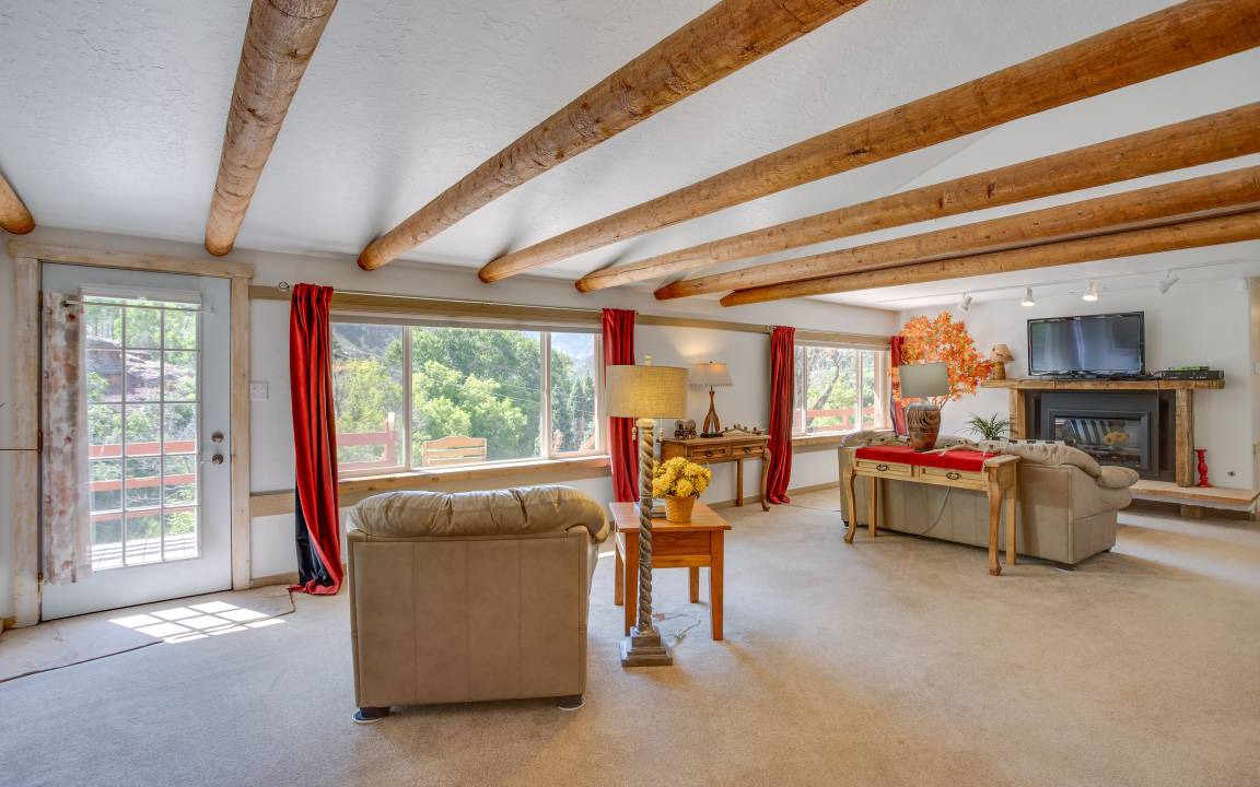 Photo of Livingroom in Ridgway