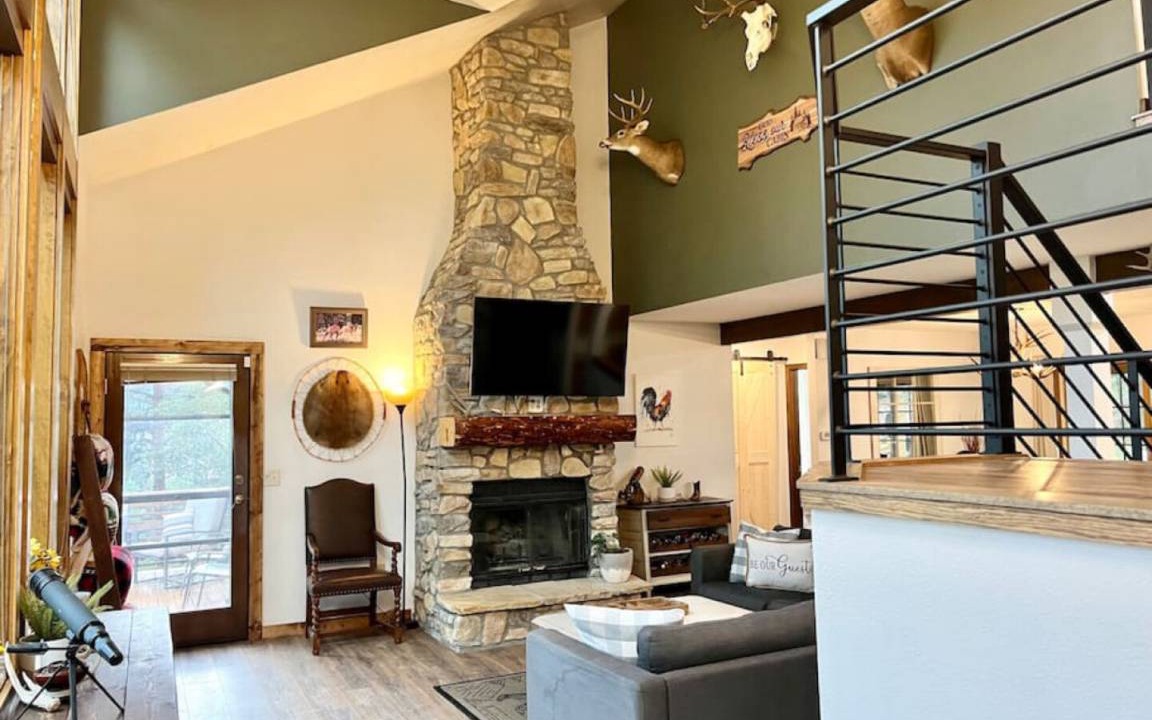Photo of Livingroom in Woodland Park
