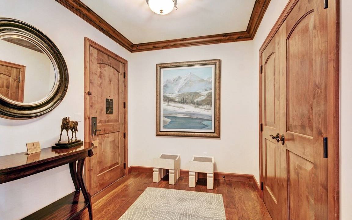 Photo of Livingroom in Vail