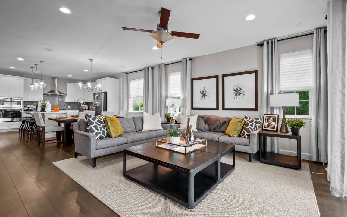 Photo of Livingroom in Commerce City