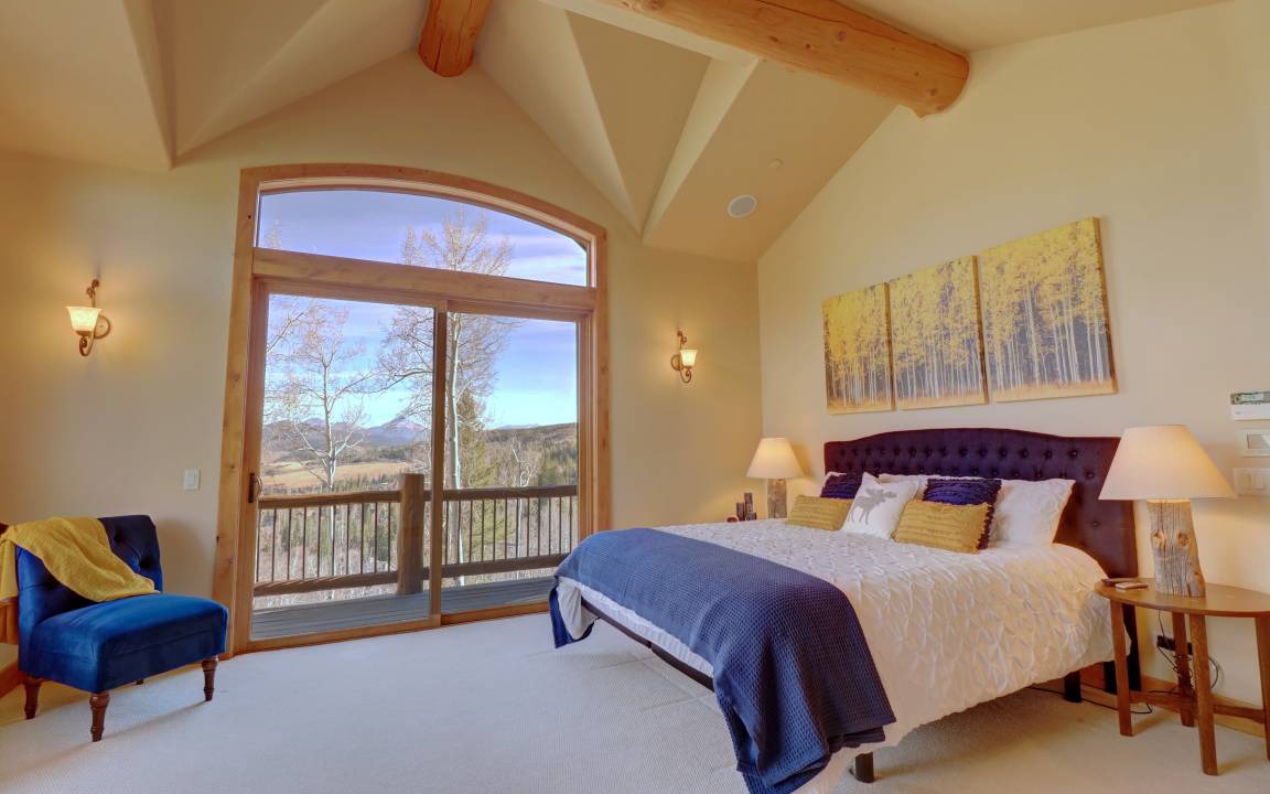 Photo of Bedroom in Three Peaks