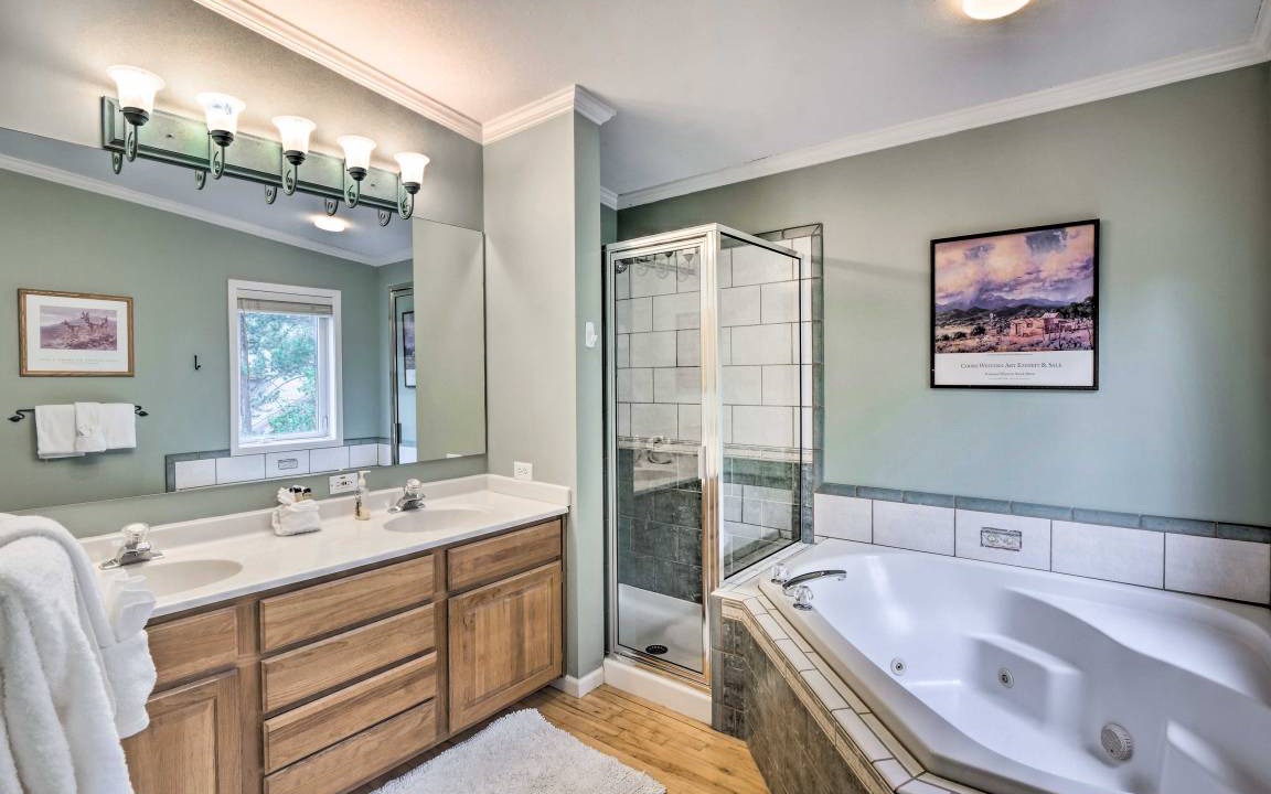 Photo of Bathroom in Warrior's Mark West