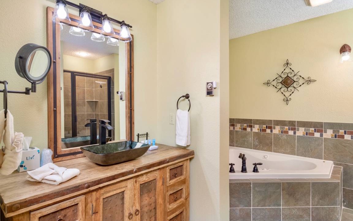 Photo of Others in Windcliff Estates