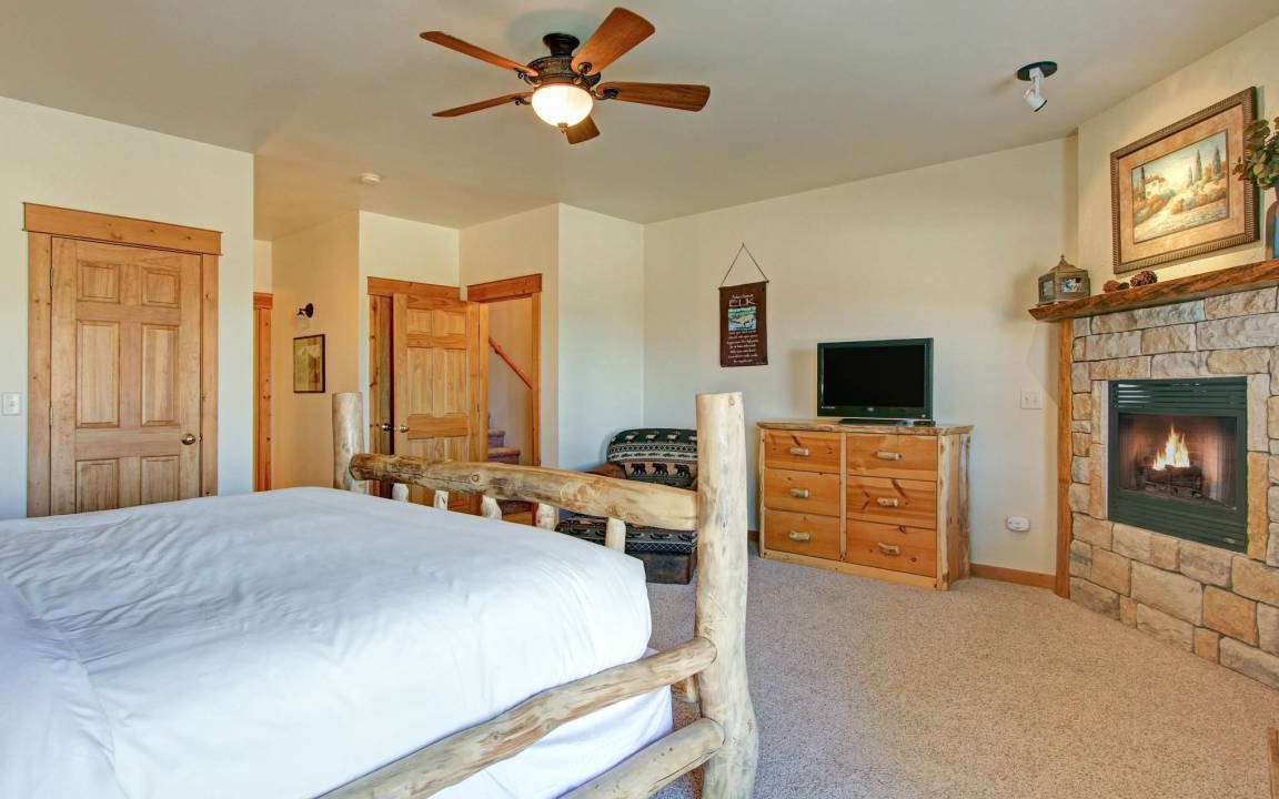 Photo of Bedroom in Estes Park