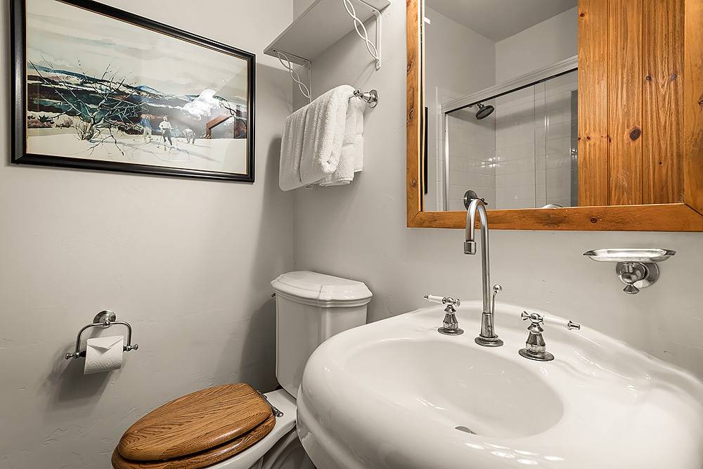 Photo of Bathroom in Aspen