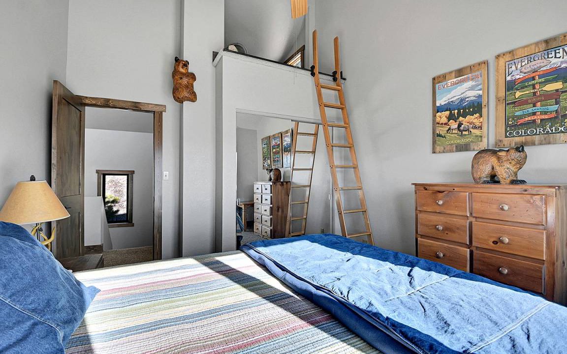 Photo of Bedroom in Evergreen