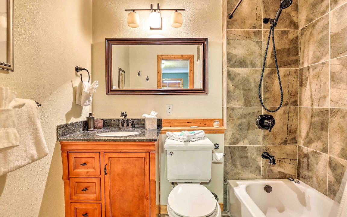 Photo of Bathroom in Willowbrook Meadows