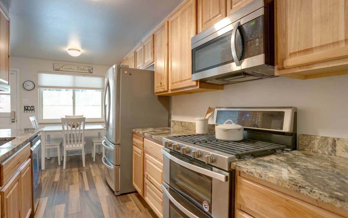 Photo of Kitchen in Barths