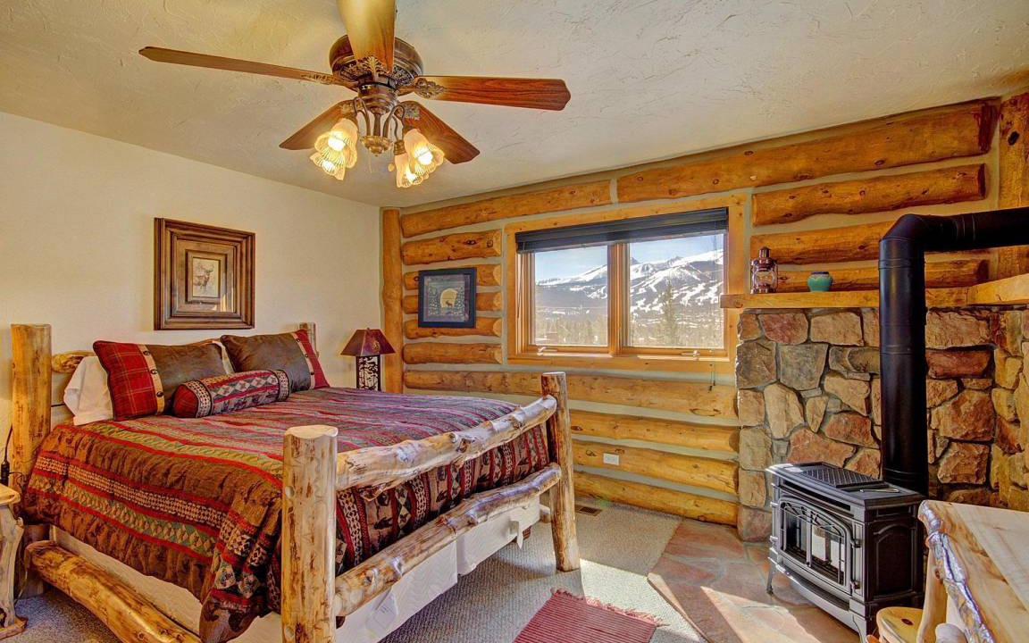 Photo of Bedroom in Huron Heights