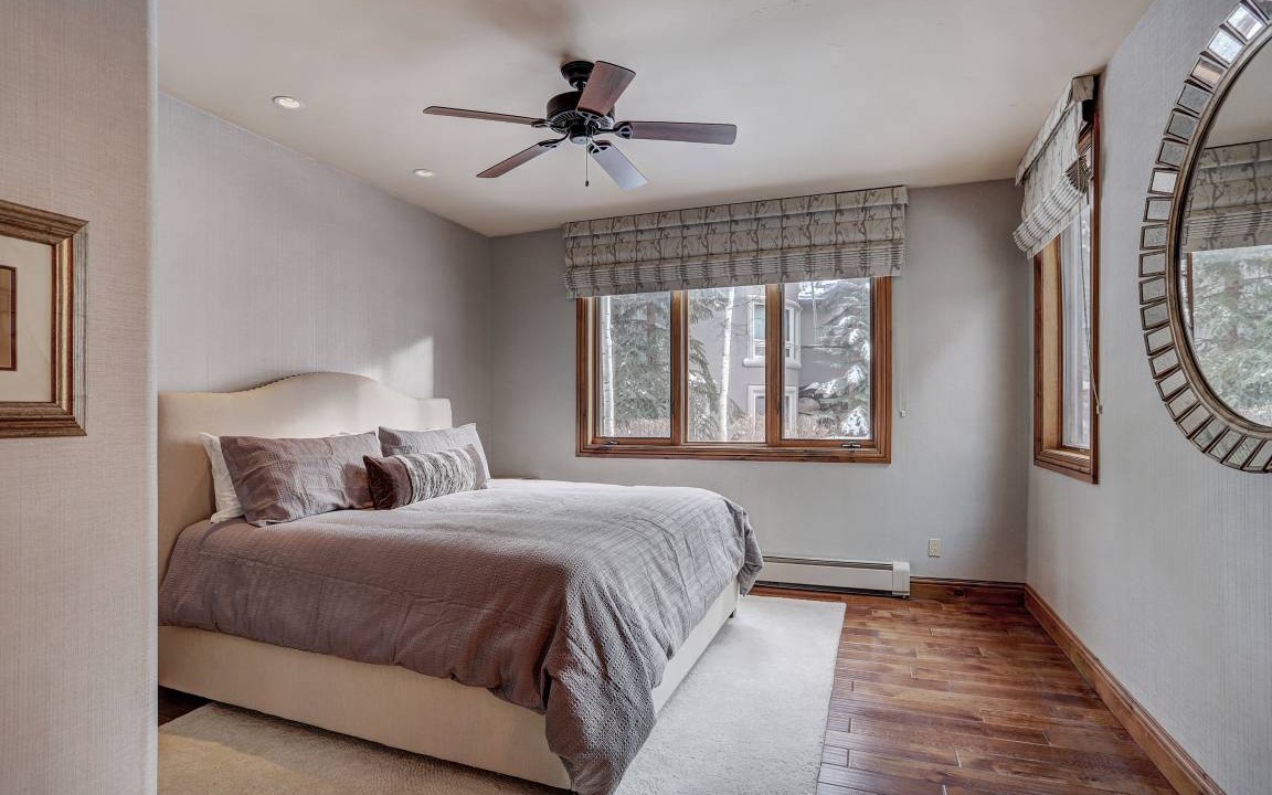 Photo of Bedroom in Edwards