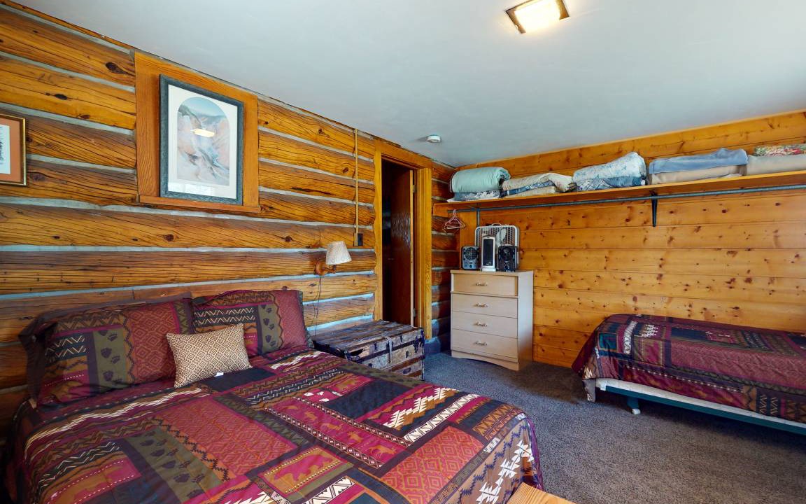 Photo of Bedroom in South Fork