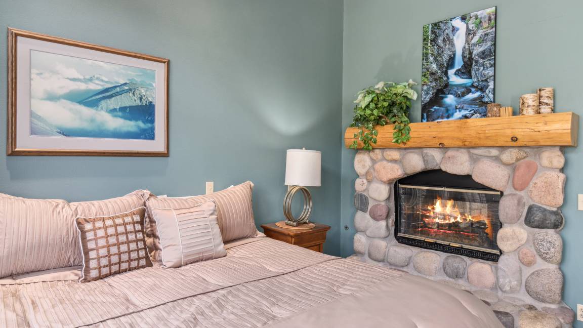 Photo of Bedroom in Aspen Brook