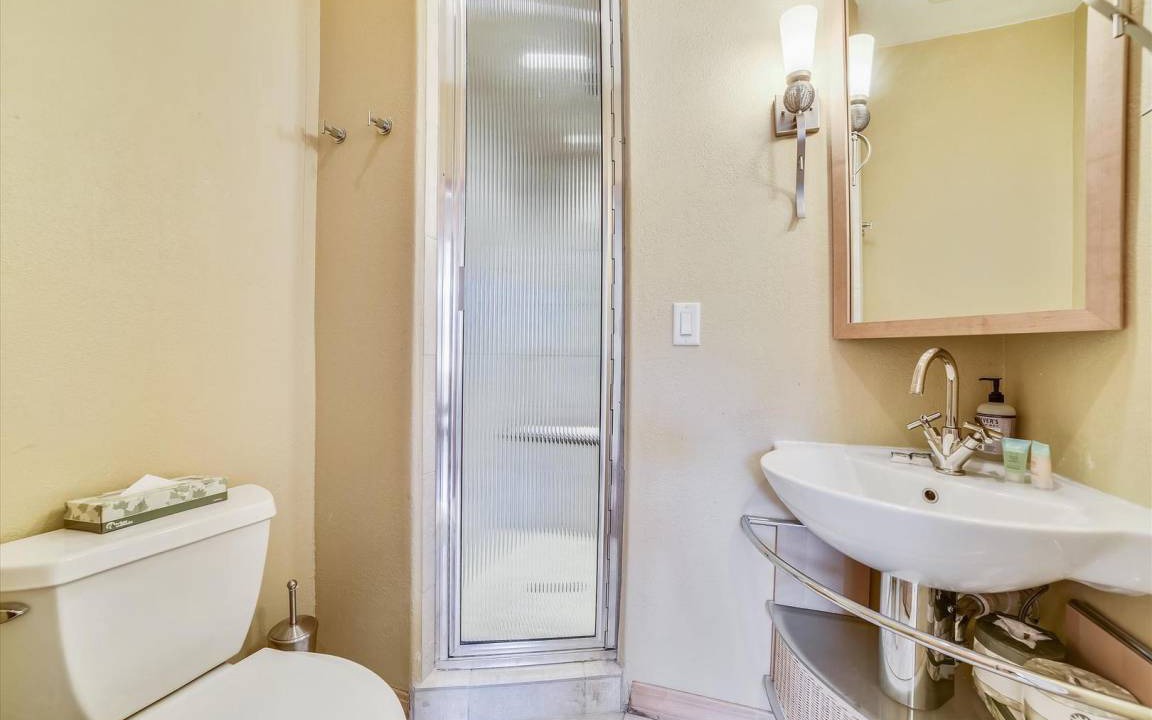 Photo of Bathroom in The Reserve