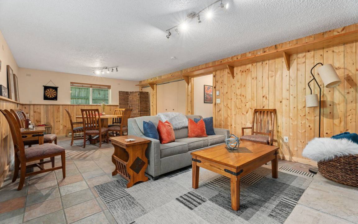 Photo of Livingroom in Cedar Village
