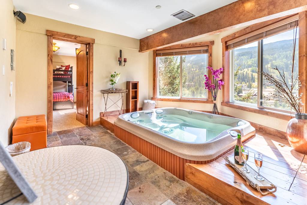 Photo of Livingroom in Mountain House